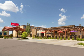 Отель Ramada by Wyndham Fargo  Фарго
